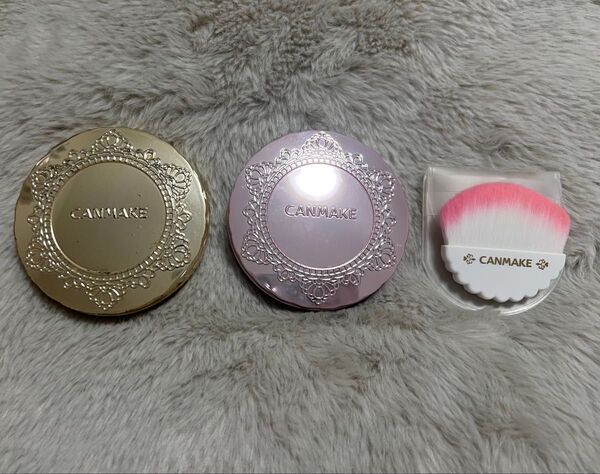 【セット】CANMAKE マシュマロフィニッシュパウダー トランスペアレントフィニッシュパウダーV SB パウダーブラシ ケース