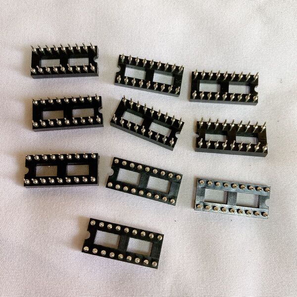 uxcell DIP ICソケット 2.54mmピッチ 18 丸ピン2列 DIP IC ソケット アダプタ 10個入り