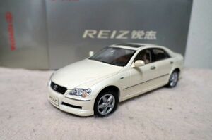 トヨタ REIZ マークX 1/18 ミニカー ホワイト