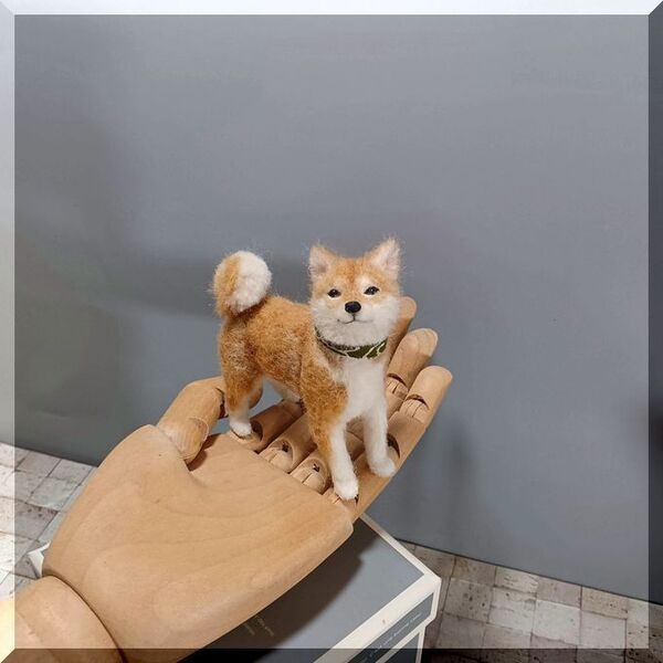 羊毛フェルト 犬 柴犬 手のひらサイズ 犬フィギュア