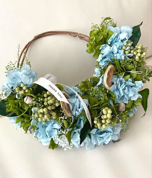 **..爽やかブルーの紫陽花リース..*°..ふわふわもこもこハーフリース 壁掛けインテリア