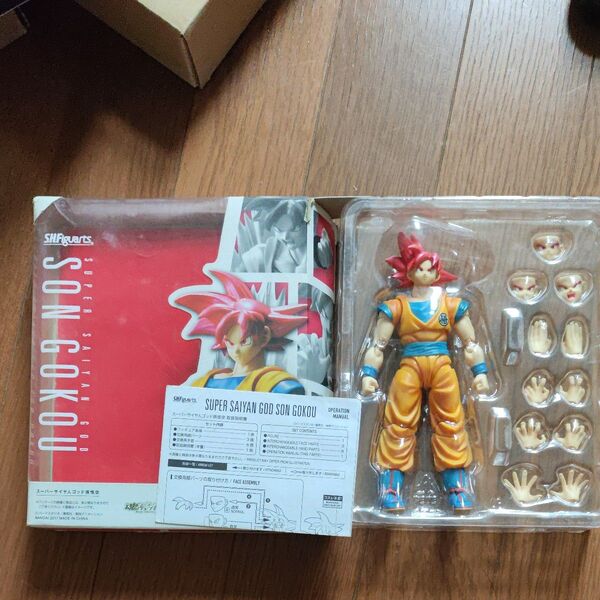 S.H.Figuarts スーパーサイヤ人ゴッド 孫悟空