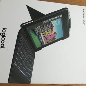 ご覧いただきありがとうございます。iPad Pro 10.5インチ用のSLIM COMBOキーボード、スタンド機能付き。