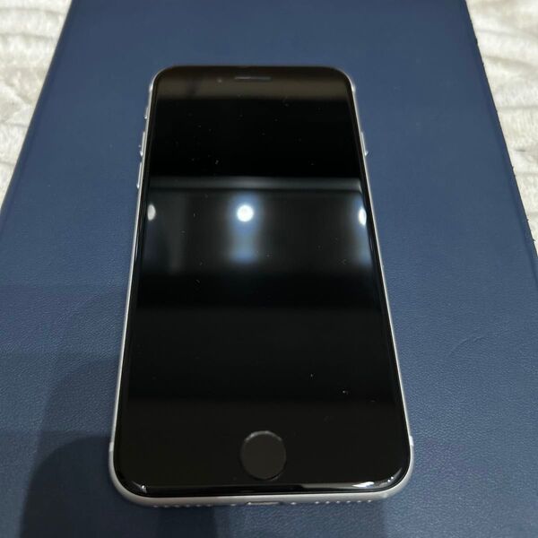 【中古美品】iPhone SE2 第2世代 SIMフリー 128GB ホワイト 初期化済み