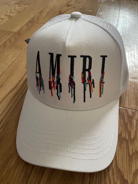 AMIRI アミリ 刺繍ロゴ ホワイト メッシュキャップ