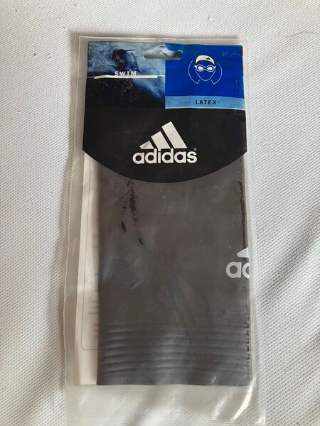 新品未使用 adidas スイミングキャップ LATEX