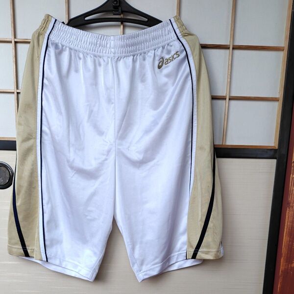 asics アシックス ハーフパンツ ホワイト×ゴールド