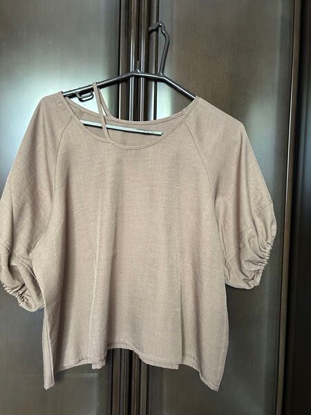 【美品】半袖カットソー ブラウストップス ブラウン茶色 Mサイズ tomoさんコラボ しまむら