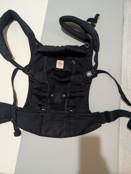 抱っこ紐 エルゴ アダプトクールエア メッシュ ブラック エルゴベビー ergobaby 抱っこひも