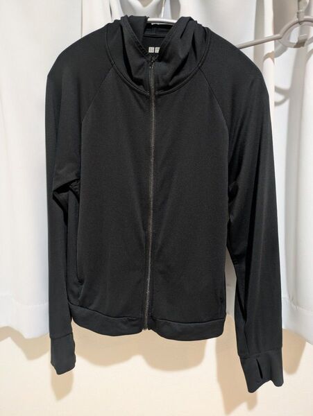 ユニクロ エアリズムuvカットメッシュパーカ 黒 M レディース