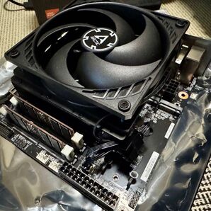 Minisforum BD795i SE Ryzen9 7945HX + Crucial DDR5-5600 64GB
