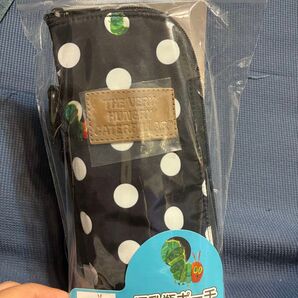 新品 はらぺこあおむし ほ乳瓶ポーチ 水玉 ドット