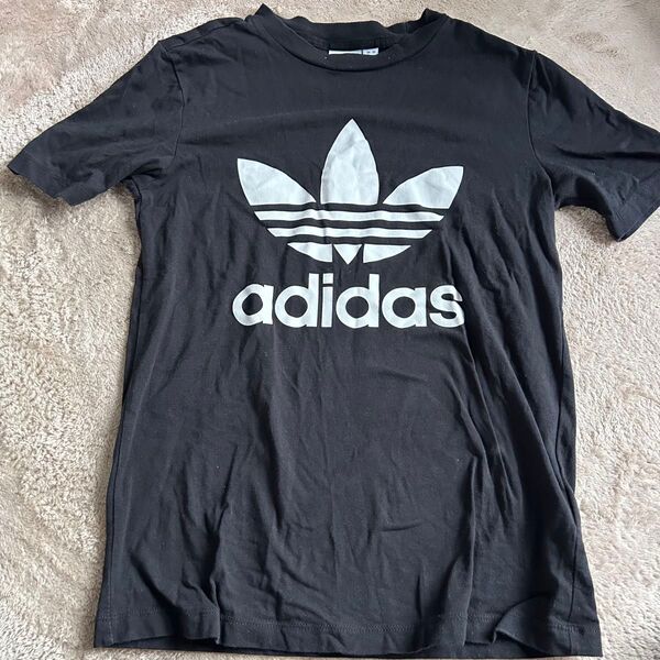 アディダスオリジナルス Tシャツ