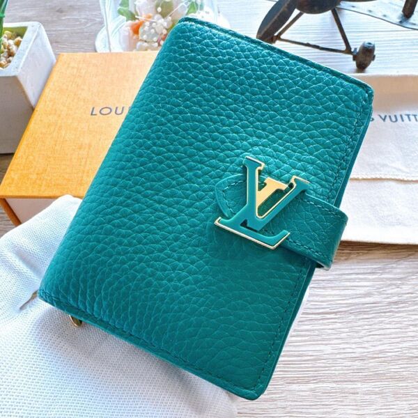 ◇ルイヴィトン◇LOUIS VUITTON M82438 トリヨン LV ヴェルティカル エムロード 二つ折り財布 ブランド