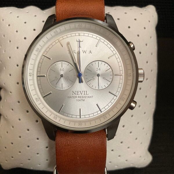 ★TRIWA トリワ★腕時計 ネヴィル シルバー文字盤 キャメル革ベルト レザーベルト クロノグラフ クオーツ 北欧 電池交換済み