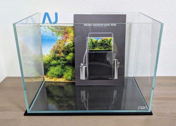 ADA ガラス水槽 36cm×22cm×26cm マット付 キューブガーデン