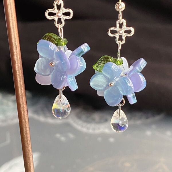 紫陽花に梅雨のピアス/イヤリング エンドレスサマー