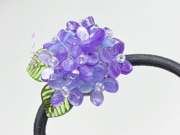みずみずしい紫陽花のヘアゴム グラデーション星空色