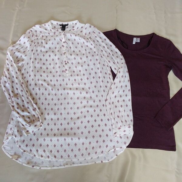 H&M 2枚まとめ売り ブラウス チュニック風小花柄 ホワイト Tシャツ長袖