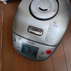 MITSUBISHI IHジャー炊飯器 NJ-SV10
