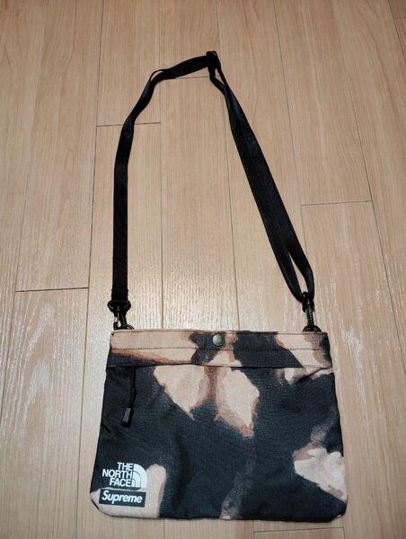 Supreme / The North Face Bleached Denim Print Shoulder Bag