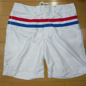 着用1回のみ 美品 6990円購入 アメリカンイーグル 水着 Lサイズ トリコロール 裏地付属 ホリスタ アバクロ アバクロンビー