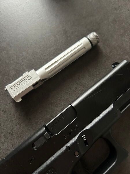 グロック19 glock19 ガスブローバック用 メタルアウターバレル 14ミリ逆ネジ仕様