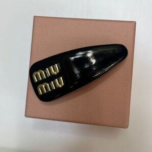 【新品未使用】miu miu ロゴ ヘアクリップ バレッタ ヘアアクセサリー