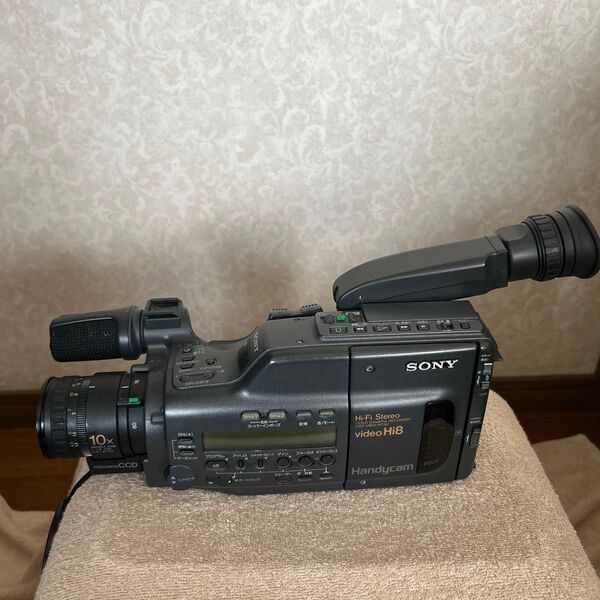 SONY Handycam video Hi8 CCD-TR705