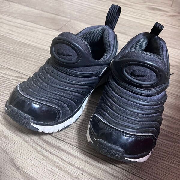NIKE ナイキ ダイナモ スニーカー 17㎝