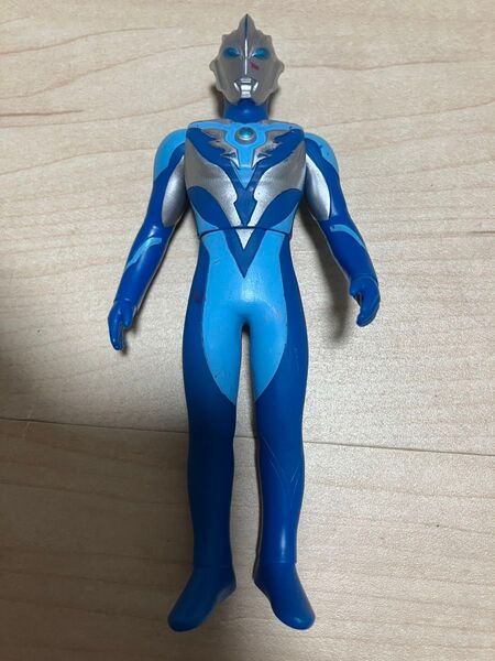 ウルトラマン怪獣シリーズ ソフビ ウルトラマントレギア アーリースタイル