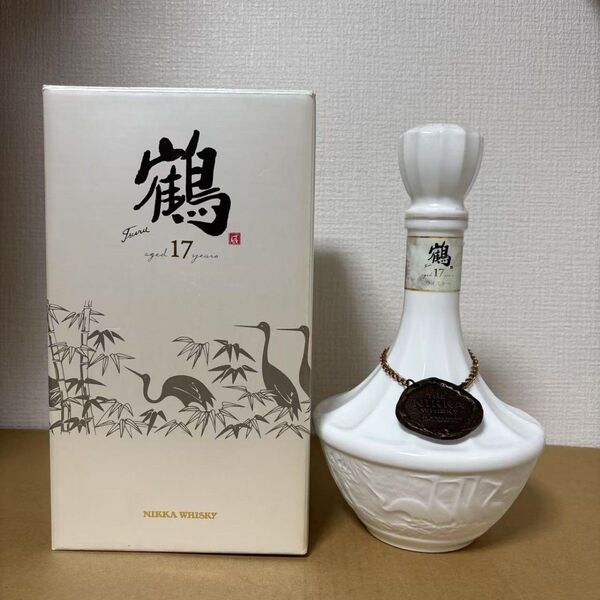 ニッカウイスキー 鶴17年 陶器ボトル 箱付き 未開封 白陶器 NIKKA WHISKY TSURU