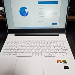 HP Victus 16 ゲーミングノートパソコン ホワイト