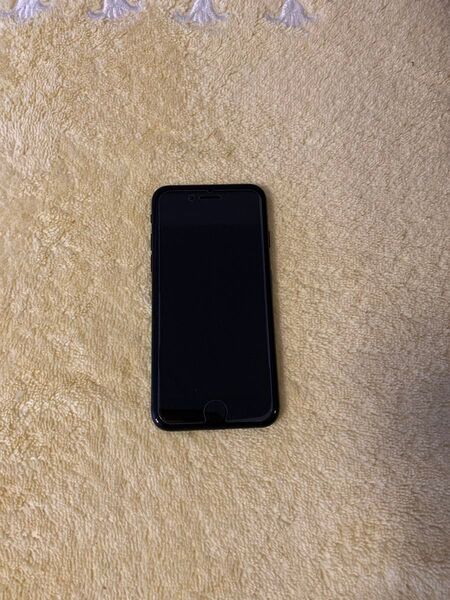 iPhone 7 32 GB SIMフリー