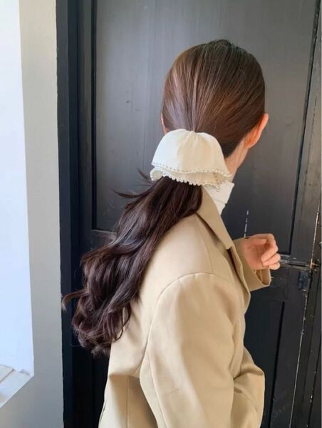 【本日限定値下げ】ヘアゴム ヘアアクセサリー ビッグ シュシュ 光沢あり 髪留め上品 美髪摩擦軽減 静電気防止跡がつかない
