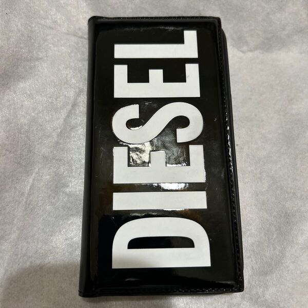 DIESEL iPhone14手帳型ケースエナメル ブラック
