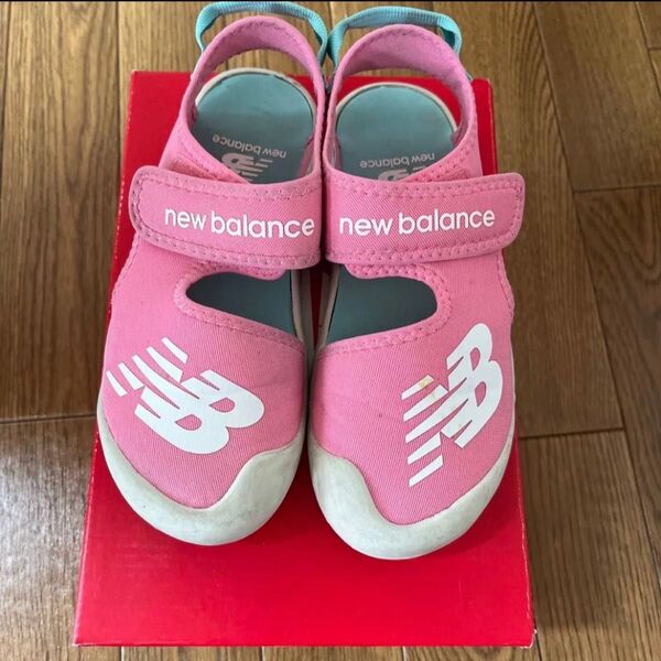 ニューバランス サンダル 21センチ ピンク