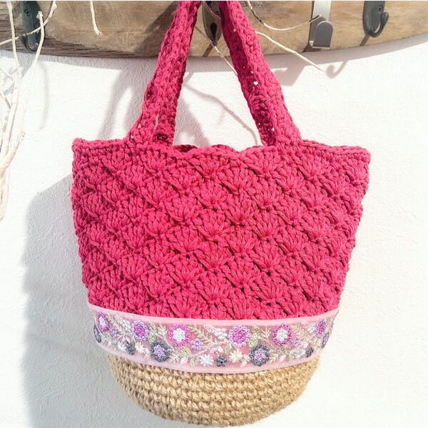 模様編み コットン 麻ひもバッグ 麻紐 編みバッグ インド刺繍リボン ハンドメイドバッグ ピンク