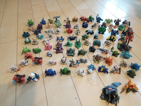 ガチャポンSDガンダム 84体+2
