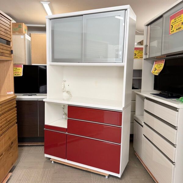 【全国送料無料】定価25万★高級★松田家具★117cm幅キッチンボード★食器棚★収納家具★鏡面仕上げレッド