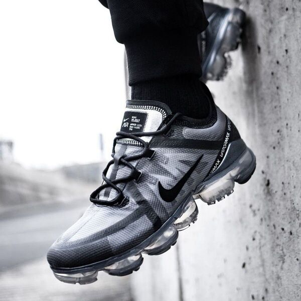 人気 格安 NIKE AIRVAPORMAX 2019 27.5 黒 ナイキ ストリート スニーカー ブランド エアマックス
