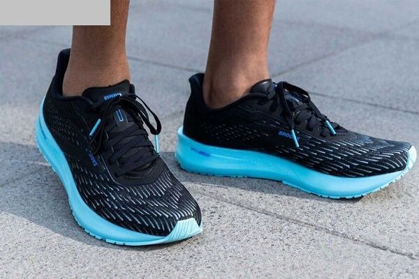 人気 格安 ブルックス ハイペリオンテンポ 26.5 軽量 高機能ランニングシューズ BROOKS ブランド