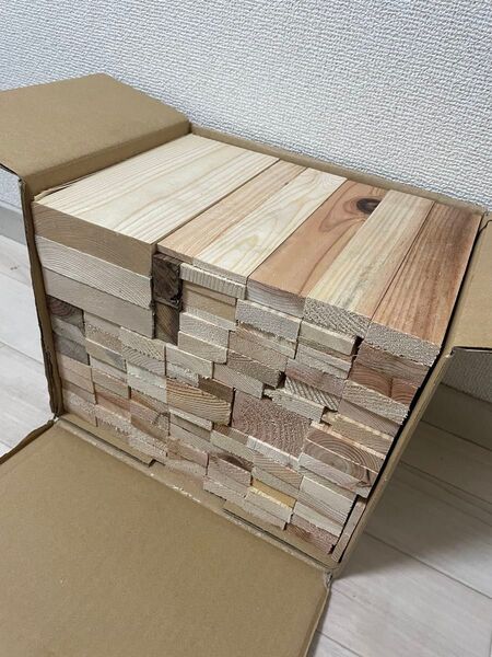 薪 木材詰め合わせ 80サイズ 21センチ 傷や汚れあり キャンプ 焚き火