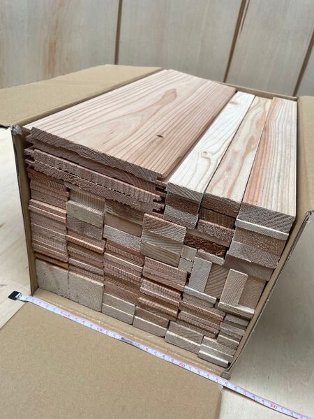 薪 木材詰め合わせ 90サイズ 40センチ 傷や汚れあり ⑦ キャンプ 焚き火