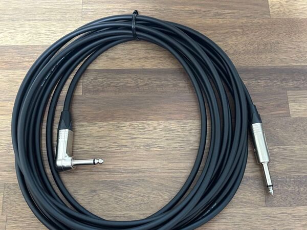 値下げ!新品 MOGAMI 2524 × NEUTRIK【7m L-S 】シールド ケーブル ギター ベース モガミ ノイトリック
