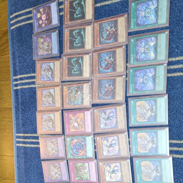 現代遊戯王最強のドラゴンテイルデッキのパーツ 遊戯王 光り物