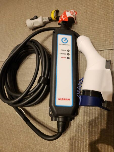 ★収納袋付★送料無料日産純正 充電ケーブル 200V サクラ リーフ アリア 新品同様