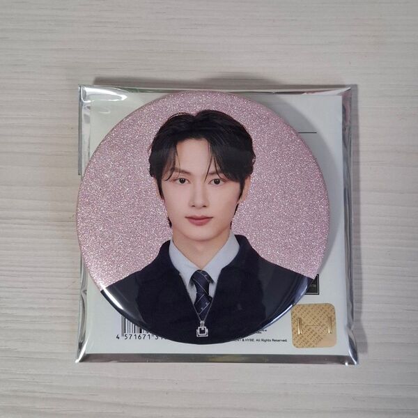 SEVENTEEN ペンミ HOLIDAY 缶バッジ ジュン