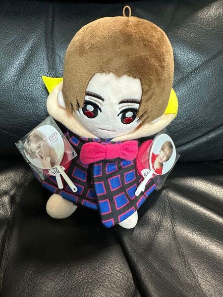 山田涼介 RED ミニうちわ