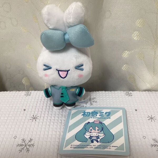 サンリオ 初音ミク シナモロール マスコット みみむすび シナモン ぬいぐるみ 14cm